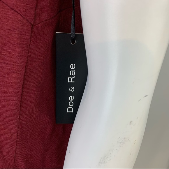 New! Doe & Rae Shirt Sleeveless Tank Top Crochet Criss Cross Burgundy Small - Picture 4 of 7